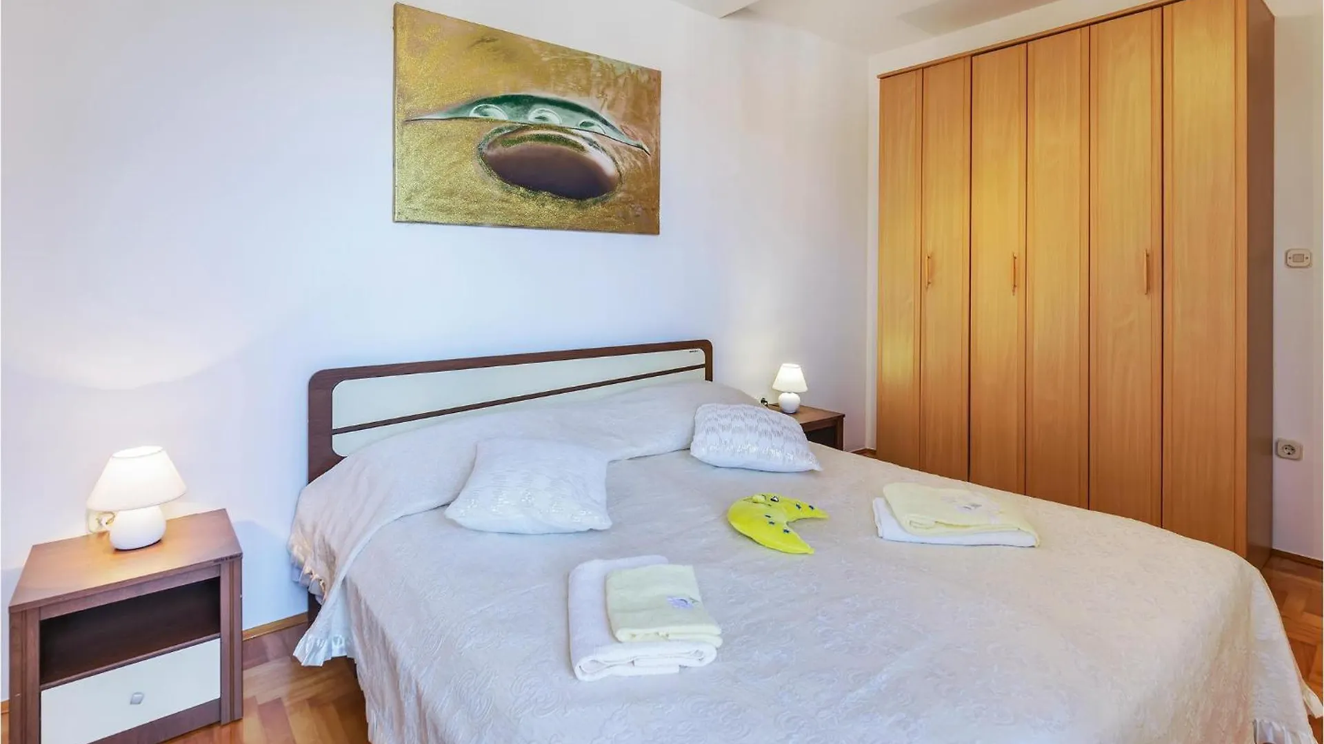 1 Bedroom Beautiful Apartment In Pula