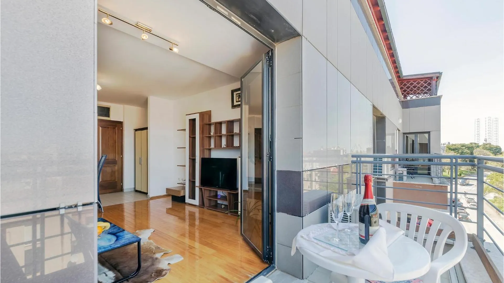 1 Bedroom Beautiful Apartment In Pula